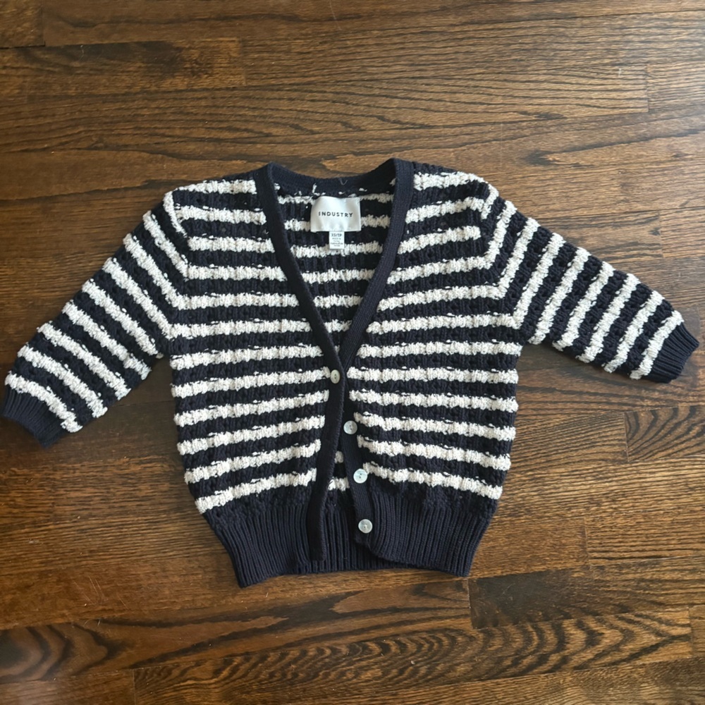 Industry Short Sleeve Navy and Cream Cardigan XS